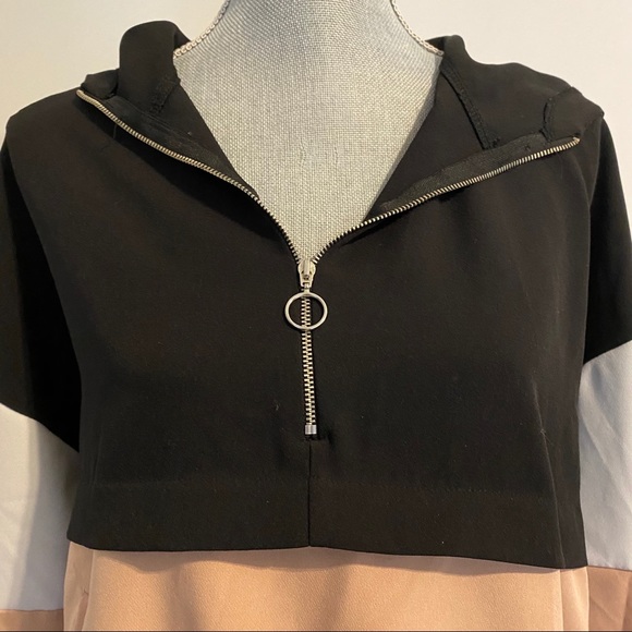 Zara Light Jacket with Hood and 3/4 Zip - Picture 3 of 8